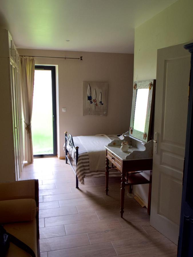 Ferienwohnung Tante Pim Neuilly-sur-Eure Exterior foto