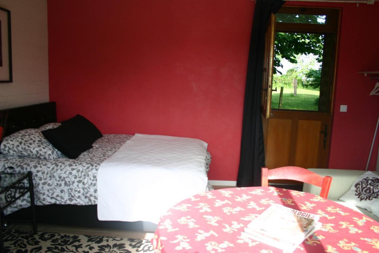 Ferienwohnung Tante Pim Neuilly-sur-Eure Exterior foto
