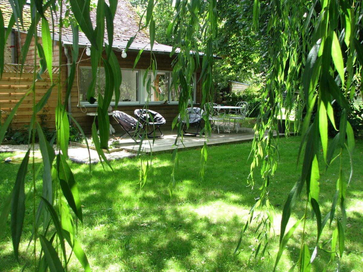 Ferienwohnung Tante Pim Neuilly-sur-Eure Exterior foto