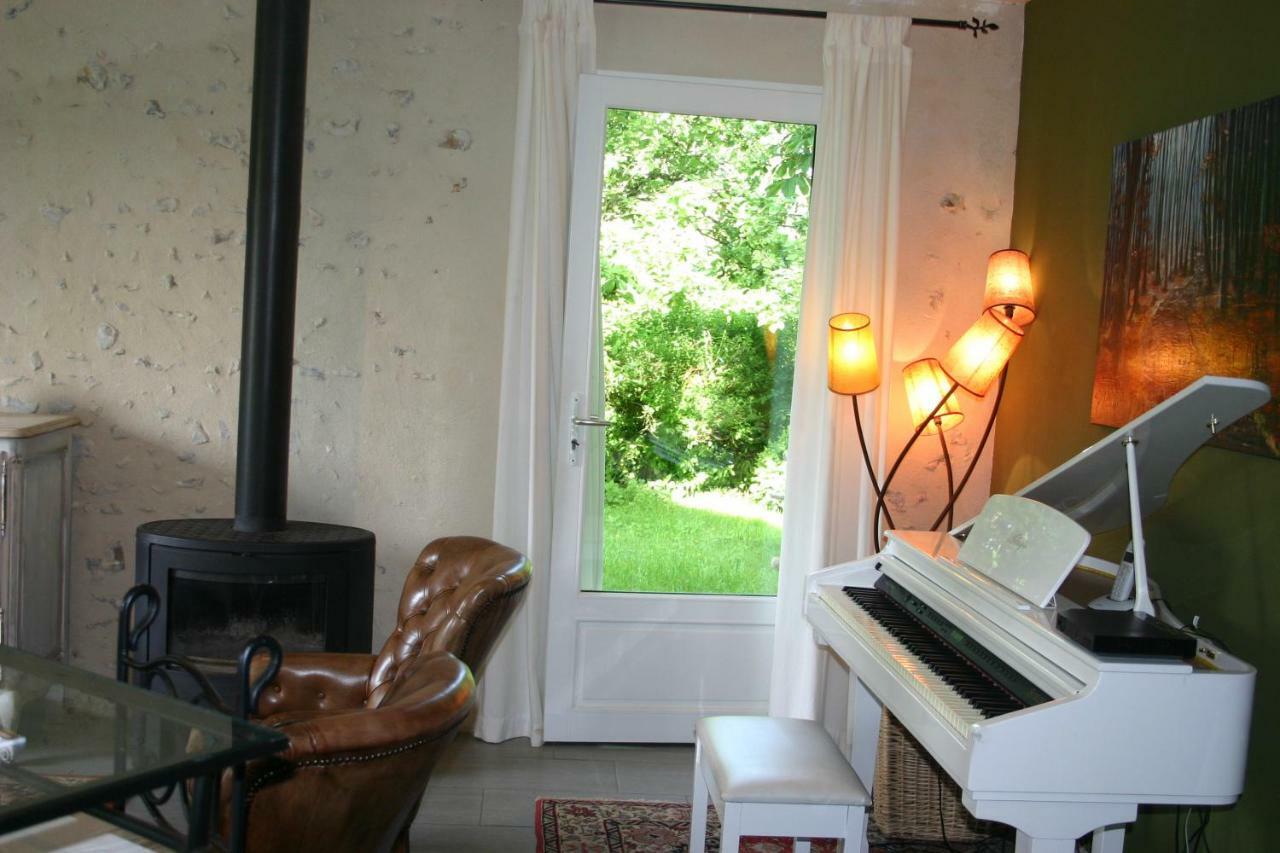 Ferienwohnung Tante Pim Neuilly-sur-Eure Exterior foto